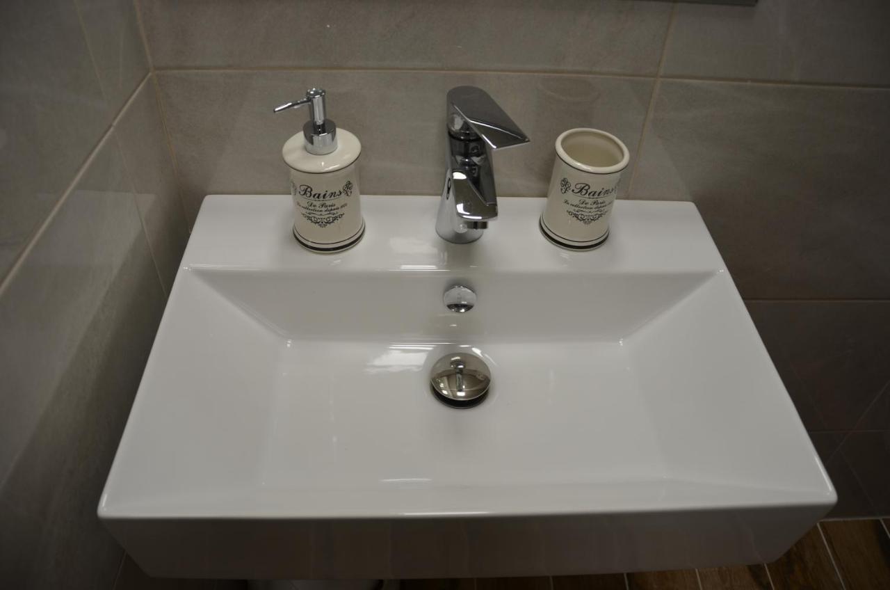 Guesthouse Zlaty Hrozen Česká Lípa Kültér fotó