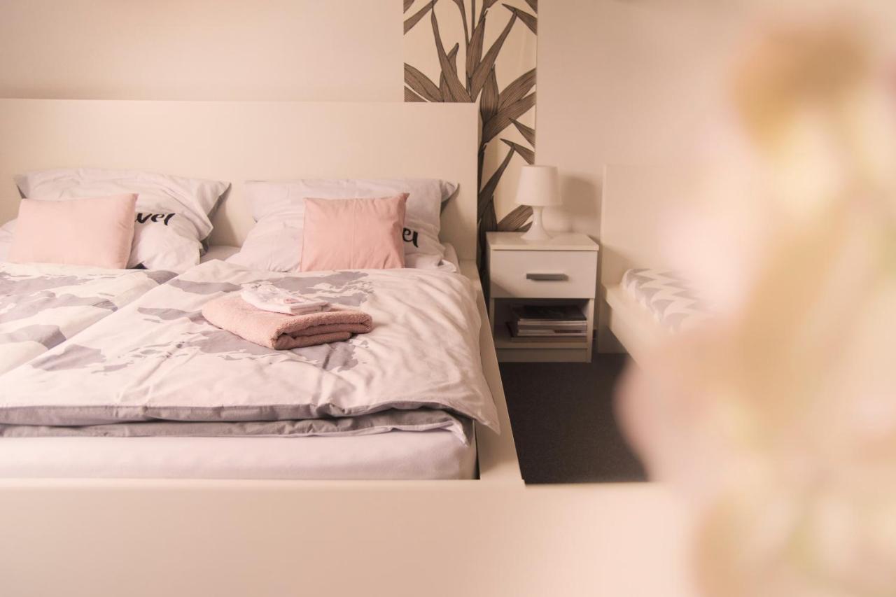 Guesthouse Zlaty Hrozen Česká Lípa Kültér fotó